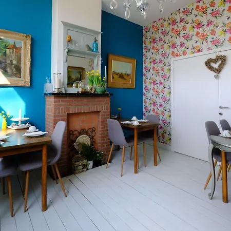 Collier's Bed & Breakfast 2*